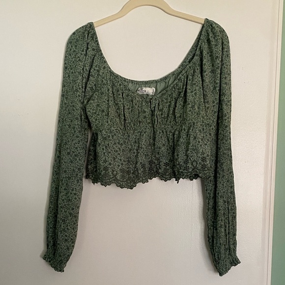 Hollister Easy Long-Sleeve Tie-Front Sweetheart Top - Picture 5 of 6